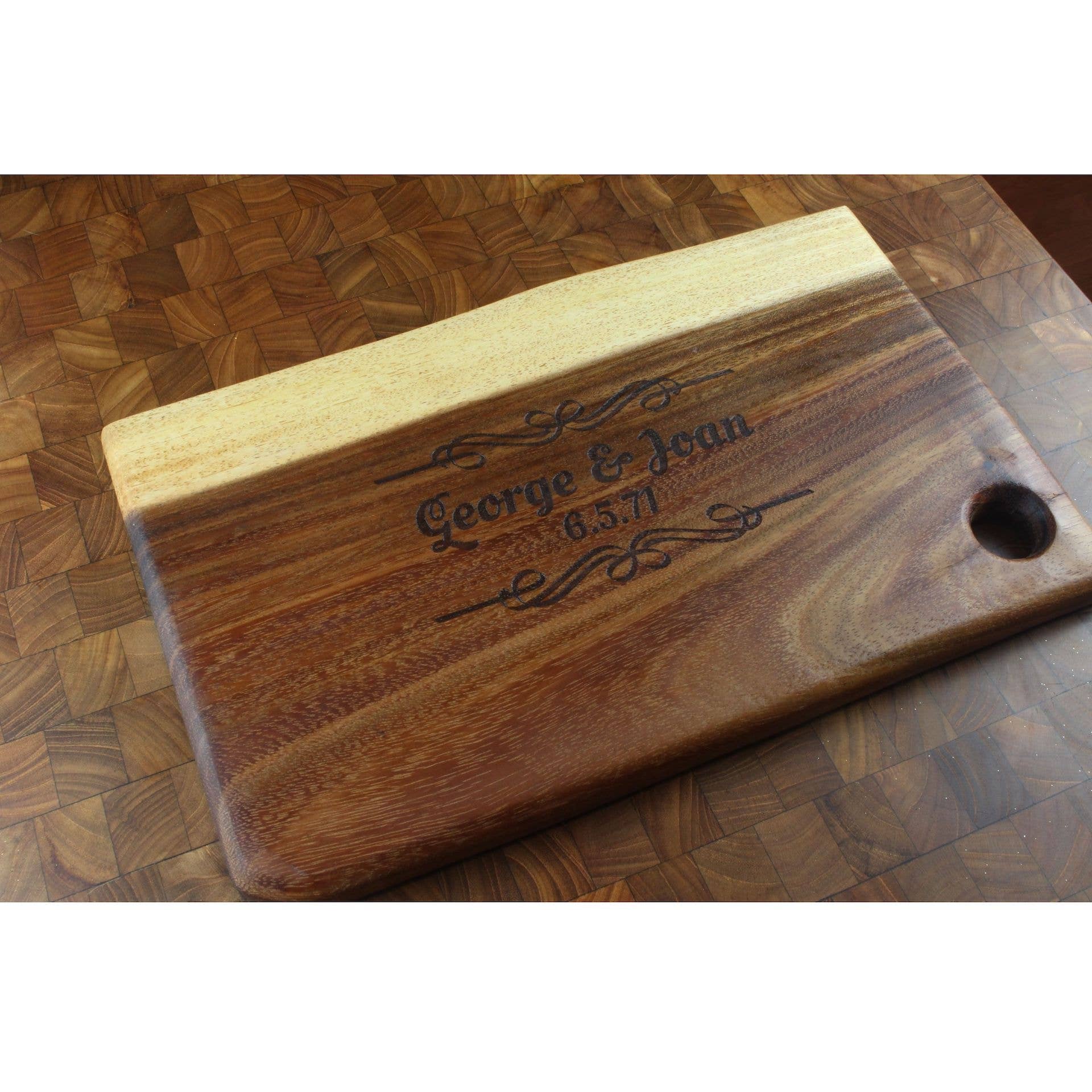 Square End Charcuterie Board - Live Edge - Cutting Board: Large 18x12"